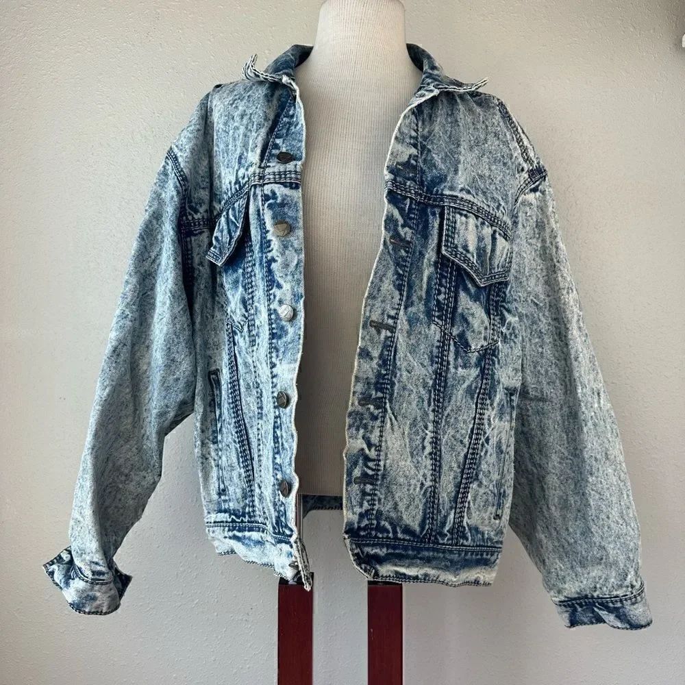 EUC Lizwear Women’s Denim Jacket
